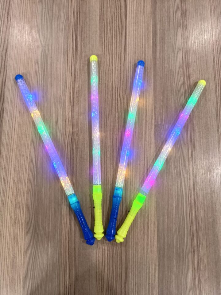 IŞIKLI RENKLİ ÇUBUKLAR 48 CM (IŞIKLI SOPA)KL.300