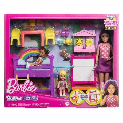 BARBİE BEBEK BAKICILIGI EGLENCESI OYUNU