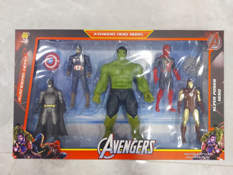 KUTULU 5 KARAKTERLİ AVENGERS BÜYÜK HULK KL.18