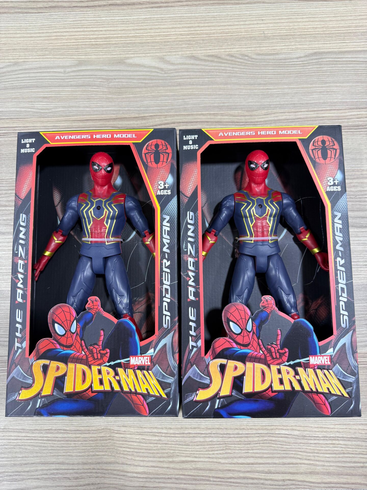 KUTULU SESLİ BÜYÜK SPİDERMAN KL.48